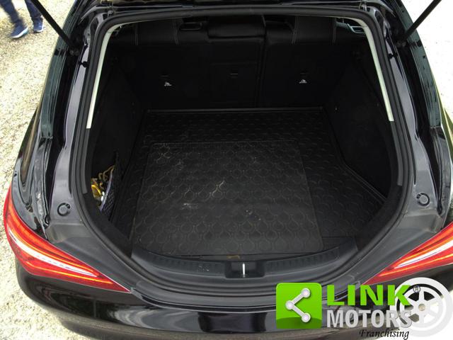 MERCEDES-BENZ CLA 200 usata, con Frenata d