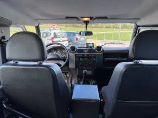 LAND ROVER Defender usata, con ESP