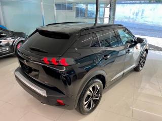 PEUGEOT 2008 usata, con Volante multifunzione
