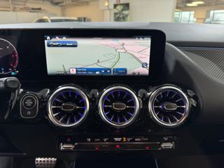 MERCEDES-BENZ GLA 200 usata, con Controllo automatico clima
