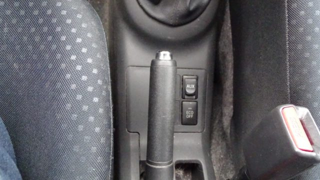 TOYOTA Yaris usata 104