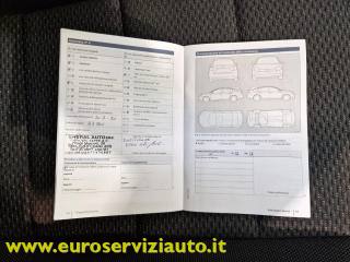 VOLKSWAGEN Touran usata 36