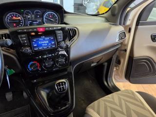 LANCIA Ypsilon usata, con Specchietti laterali elettrici