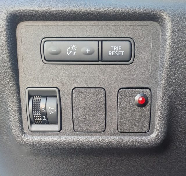 NISSAN Micra usata, con ESP