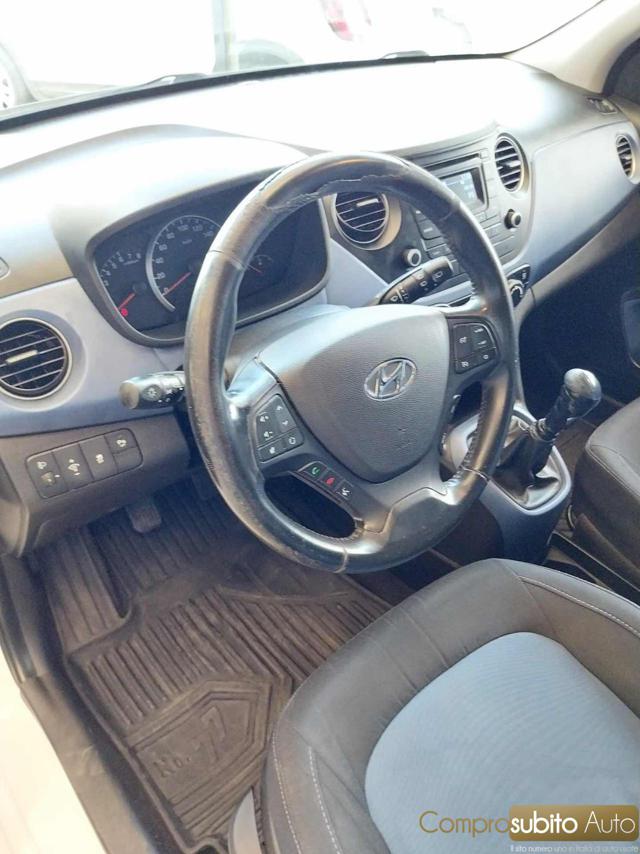 HYUNDAI i10 usata 22