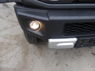 SUZUKI Jimny usata, con Luci diurne