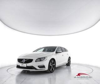 VOLVO V60 D3 Geartronic R-Design Momentum - PER OPERATORI DE