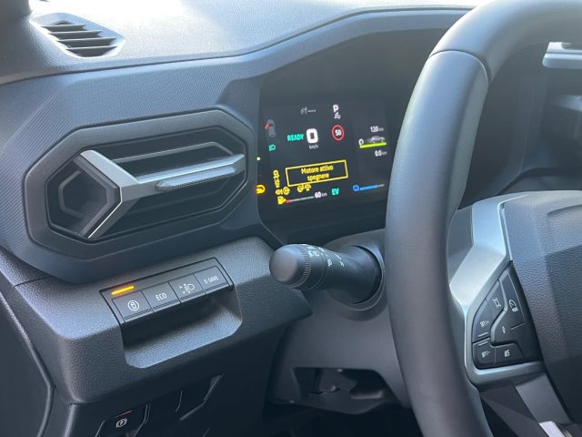 DACIA Duster usata, con Autoradio digitale