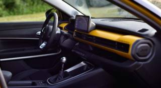 JEEP Avenger usata, con Autoradio