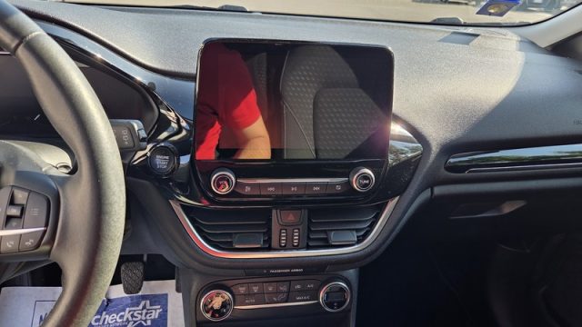 FORD Fiesta usata, con Bluetooth