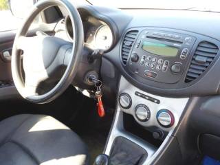 HYUNDAI i10 usata 32
