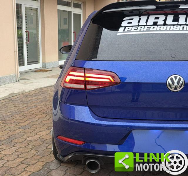 VOLKSWAGEN Golf usata, con USB