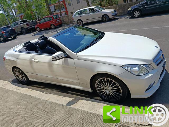 MERCEDES-BENZ E 220 usata, con Sistema lavafari