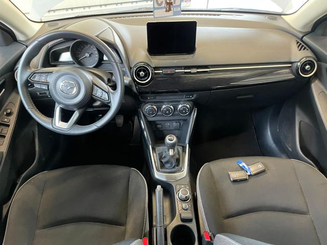 MAZDA 2 usata, con Park Distance Control