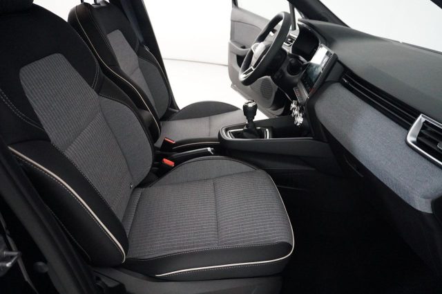 RENAULT Clio usata, con Controllo automatico clima