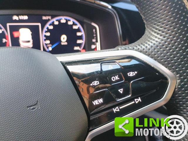 VOLKSWAGEN T-Roc usata, con Sedili sportivi