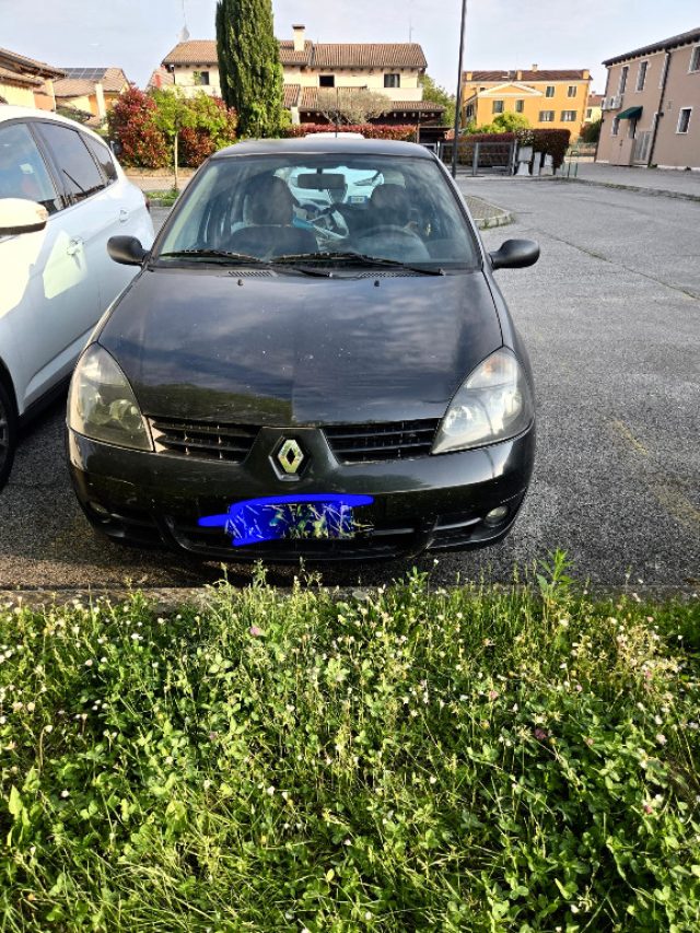 RENAULT Clio usata, con Airbag
