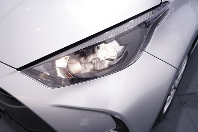 TOYOTA Yaris usata, con Airbag testa