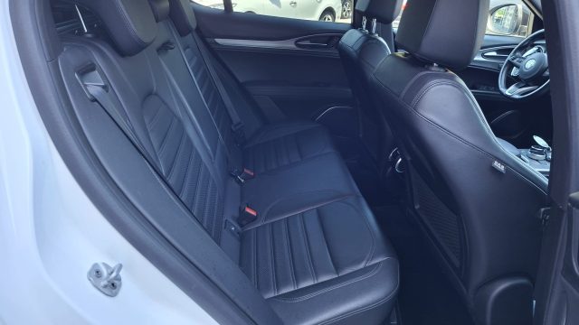 ALFA ROMEO Stelvio usata, con Volante in pelle