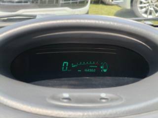 TOYOTA Yaris usata 16