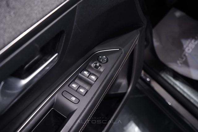 PEUGEOT 3008 usata, con Cruise Control