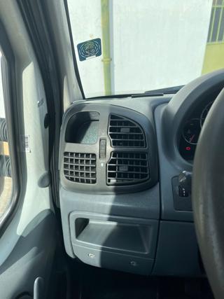 PEUGEOT Boxer usata, con Bracciolo