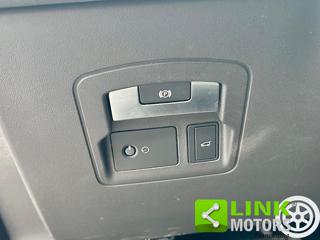 LAND ROVER Range Rover Velar usata, con Vetri oscurati