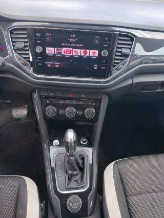 VOLKSWAGEN T-Roc usata, con Controllo automatico clima