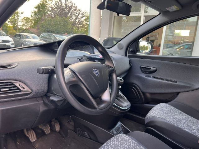 LANCIA Ypsilon usata, con Chiusura centralizzata
