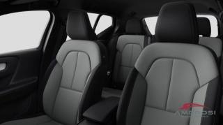 VOLVO XC40 usata 11