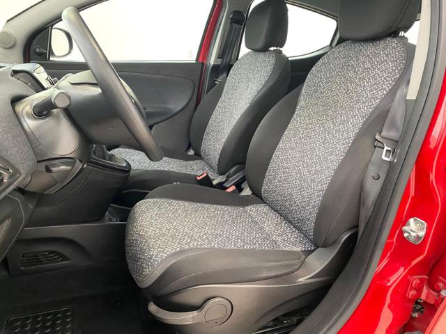 LANCIA Ypsilon usata, con USB