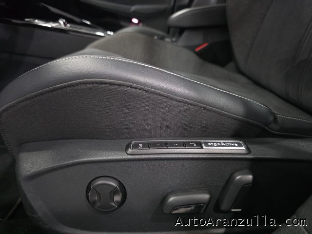 VOLKSWAGEN Golf usata, con Volante multifunzione