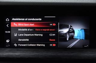 ALFA ROMEO Stelvio usata, con Portellone posteriore elettrico