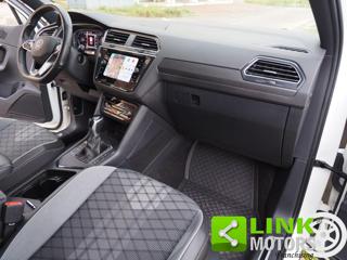 VOLKSWAGEN Tiguan usata, con Specchietti laterali elettrici