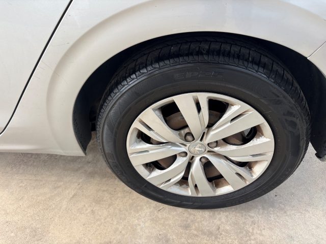 PEUGEOT 208 usata, con Servosterzo