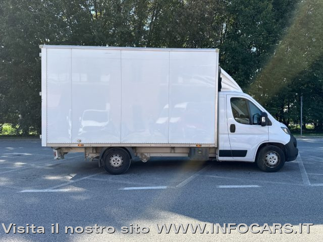 PEUGEOT Boxer usata, con Bracciolo