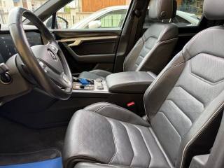 VOLKSWAGEN Touareg usata, con Fendinebbia