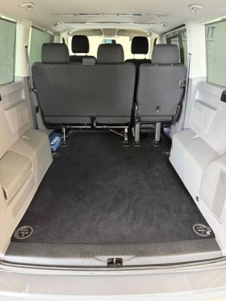 VOLKSWAGEN Caravelle usata, con ESP