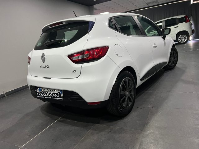 RENAULT Clio usata, con Autoradio