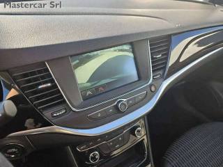 OPEL Astra usata, con Park Distance Control