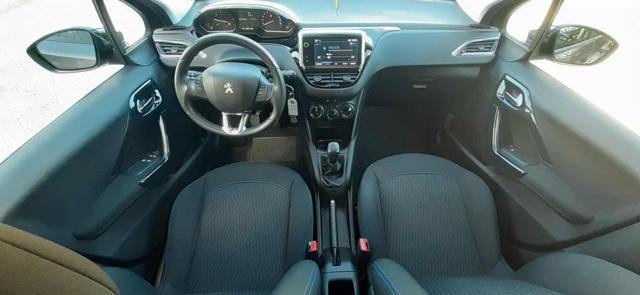 PEUGEOT 208 usata, con Sensori di parcheggio posteriori