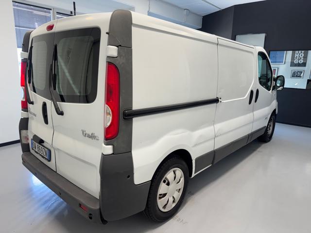 RENAULT Trafic usata, con Autoradio