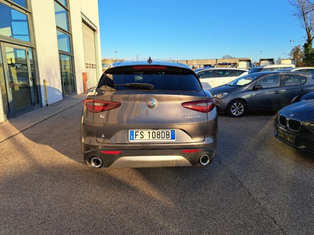ALFA ROMEO Stelvio usata, con Autoradio