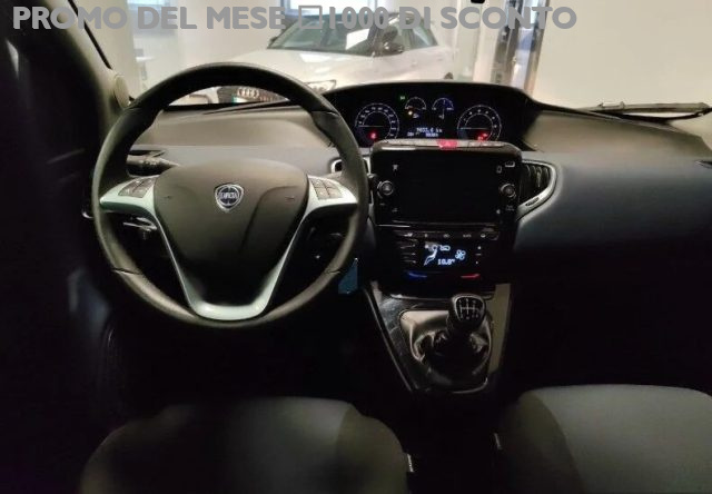 LANCIA Ypsilon usata, con Controllo trazione