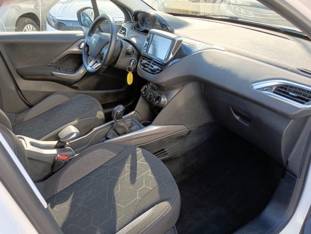 PEUGEOT 2008 usata, con Gancio traino