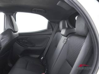 TOYOTA Yaris usata 9