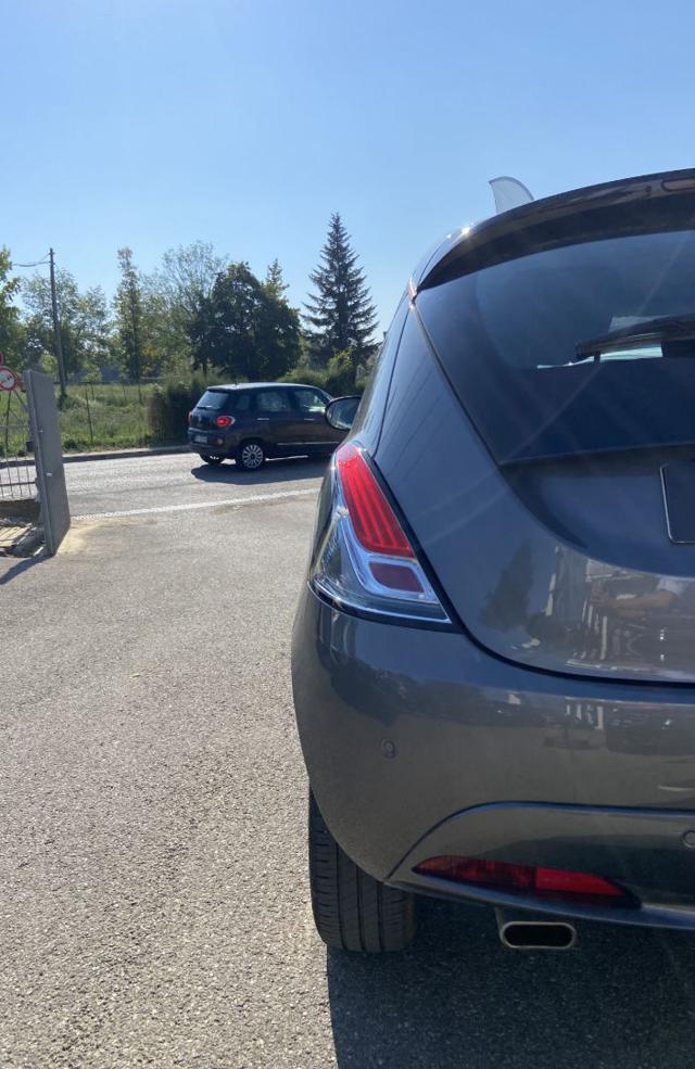 LANCIA Ypsilon usata, con Sedile posteriore sdoppiato