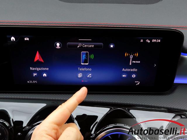 MERCEDES-BENZ CLA 180 usata, con Telecamera per parcheggio assistito