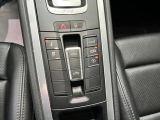 PORSCHE 718 Spyder usata, con Airbag Passeggero