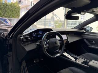 PEUGEOT 308 usata, con Schermo multifunzione interamente digitale